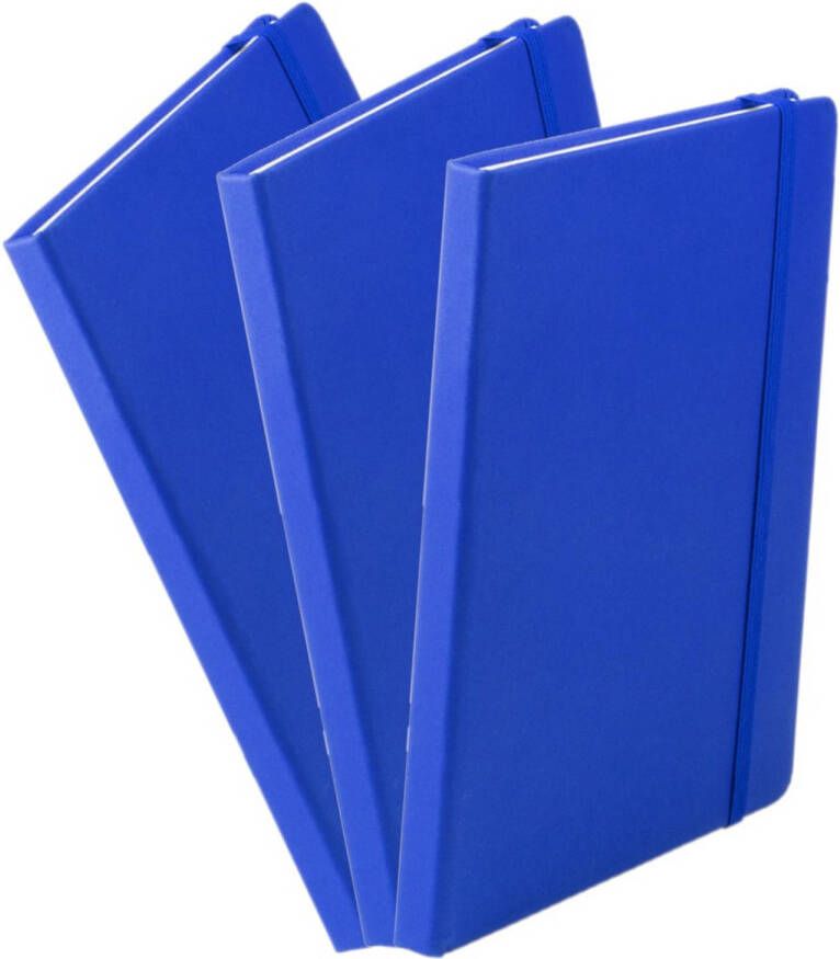 Merkloos Set van 3x stuks luxe schriftjes notitieboekjes blauw met elastiek A5 formaat Schriften