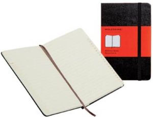 Moleskine adresboek ft 13 x 21 cm gelijnd harde cover 240 bladzijden zwart
