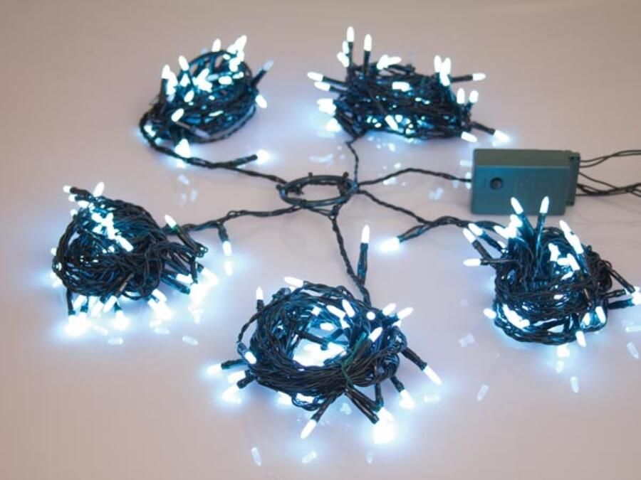 Velleman Speed Light LED 220 leds wit groene kabel modulator 24 V (voor bomen tot 180 cm)