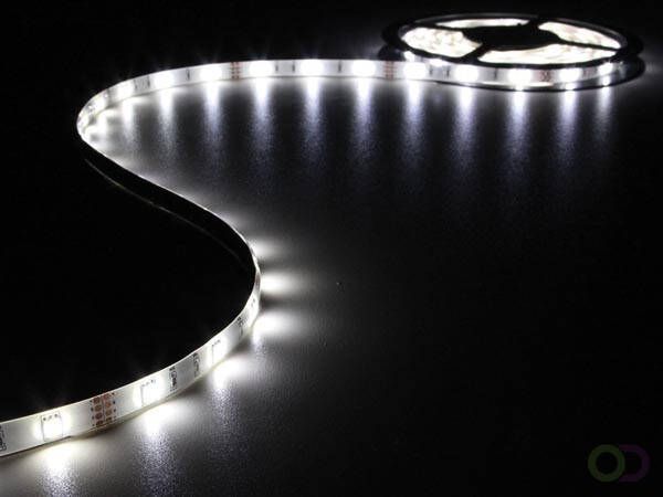 FLEXIBELE LED STRIP KOUDWIT 150 LEDs 5m 12V