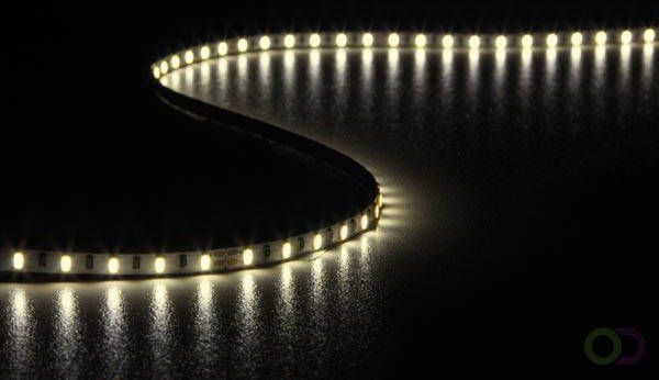 FLEXIBELE LED-STRIP WARMWIT 2700 K 600 LEDs 5 M 24 V