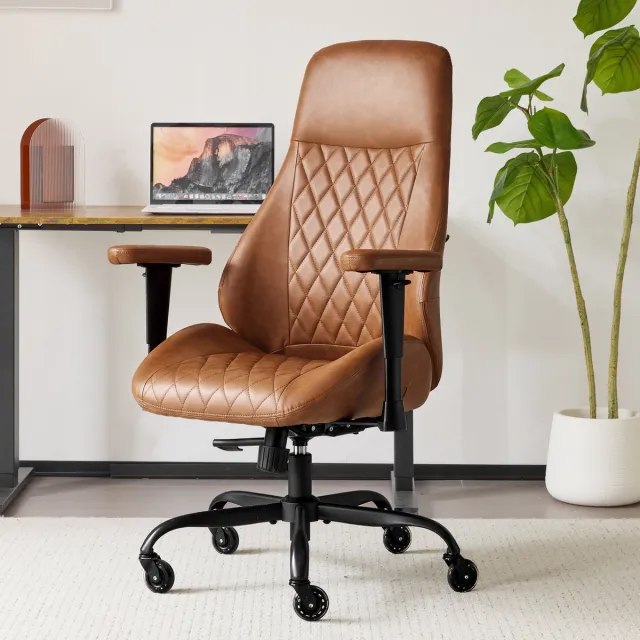 HAUSS SPOLE Bureaustoel - Ergonomische Hoge Rug - Verstelbare Armleuningen En Kantelbare Rugleuning - Voor Kantoor En Thuiswerk - Leer Bruin Brown