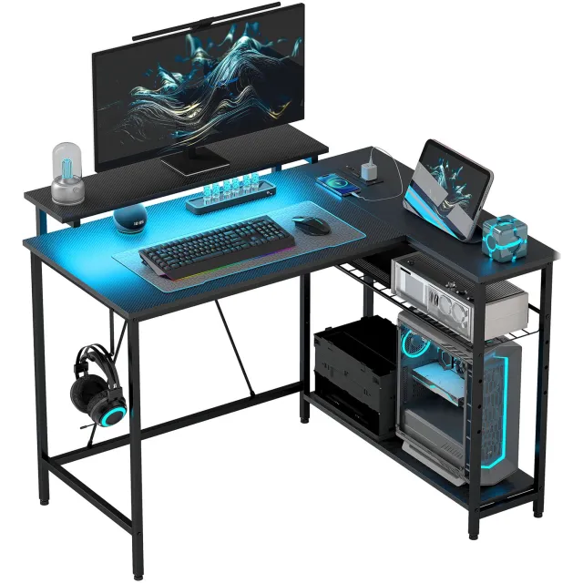 Lunpog Computerbureau - Hoekbureau - Met ledverlichting - 2 stopcontacten, 2 USB-poorten en verstelbare opbergmand - 107 x 80 x 90 cm - Zwart Noir
